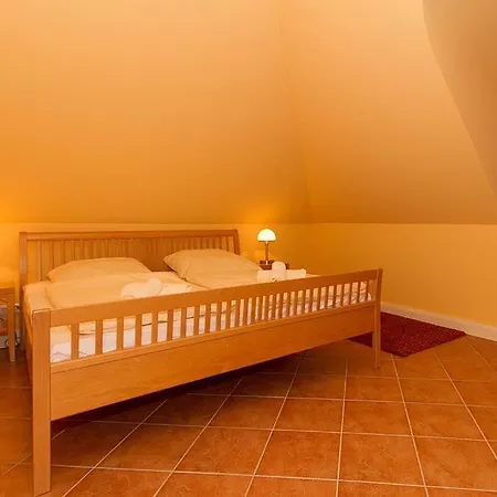 Duenenschloss Duenenschloss 2-24