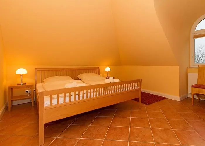 Duenenschloss Duenenschloss 2-24